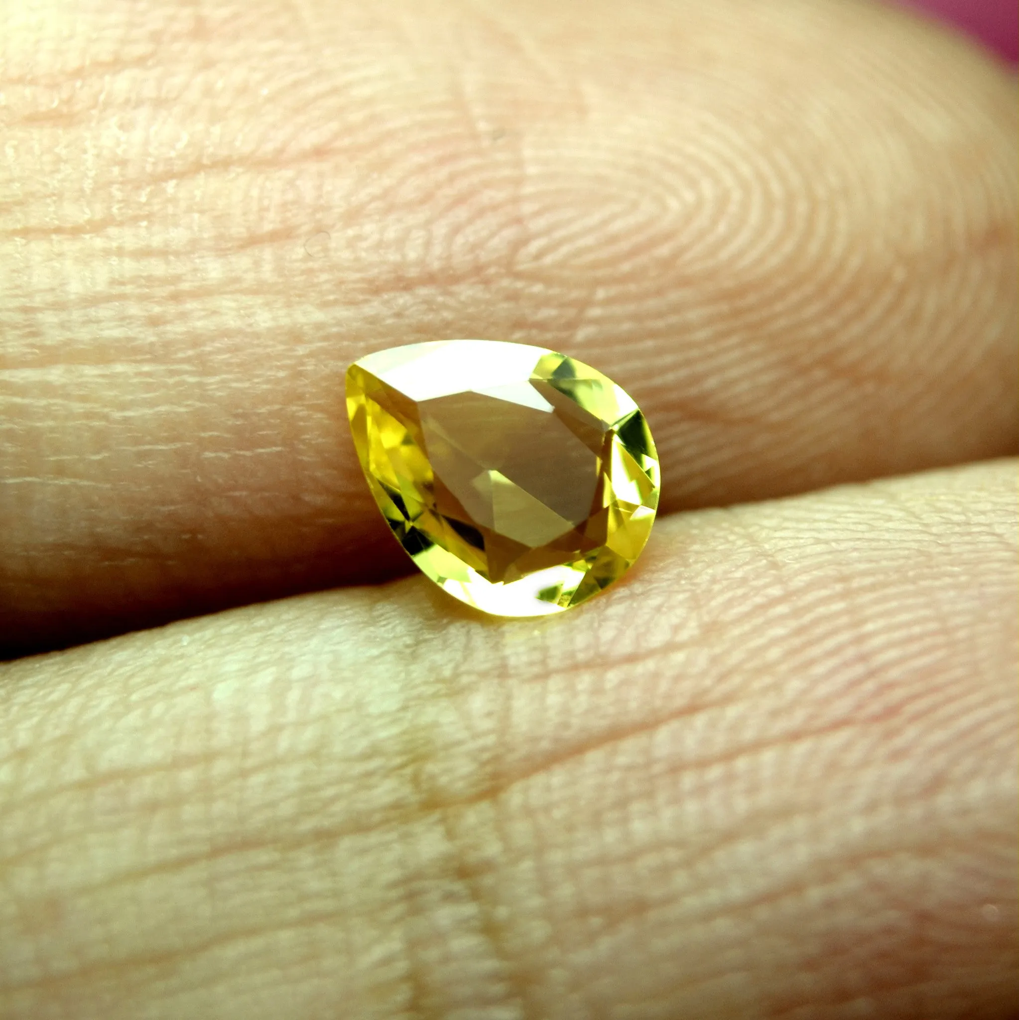 0.63ct Certified Natural Yellow Sapphire