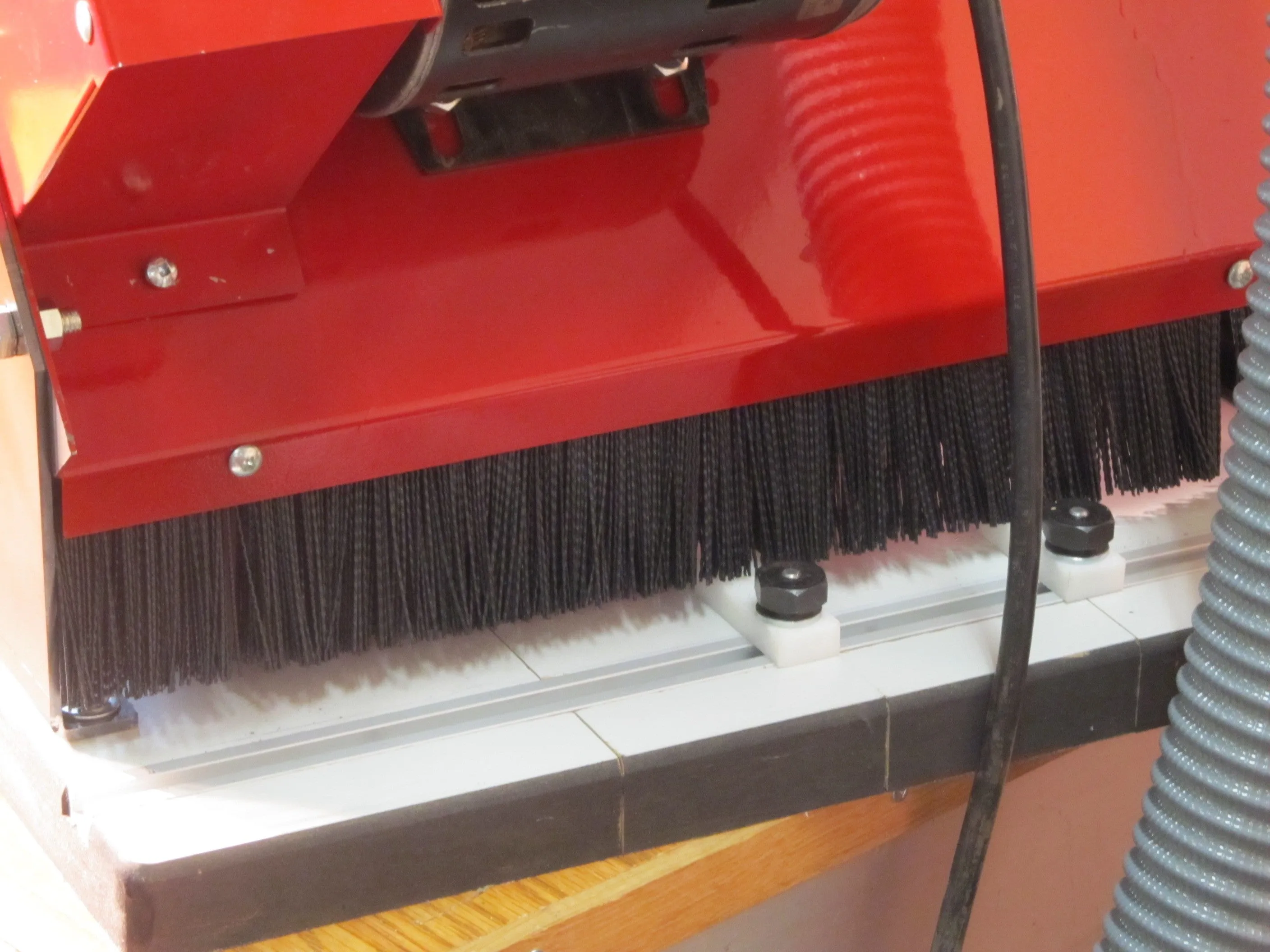 12" Moulding Master Fully Enclosed Trim & Moulding Sander