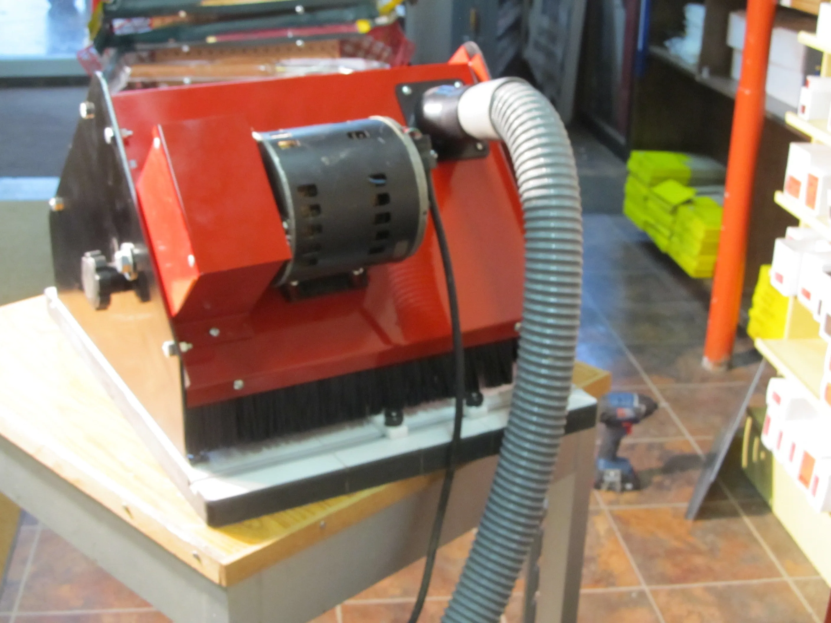 12" Moulding Master Fully Enclosed Trim & Moulding Sander