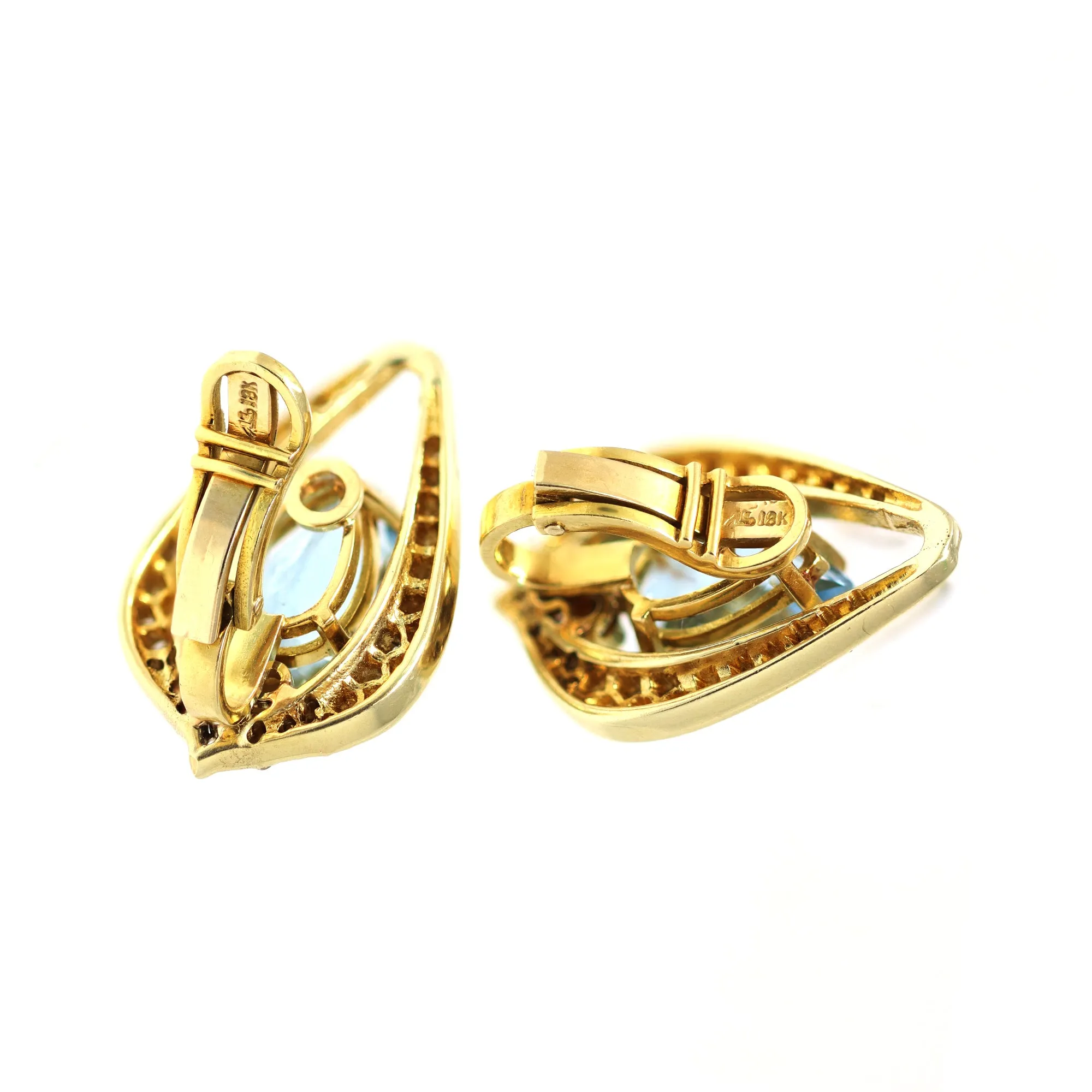 Aquamarine & Diamond Clip-on Earrings set in 18K Yellow Gold CA 1980