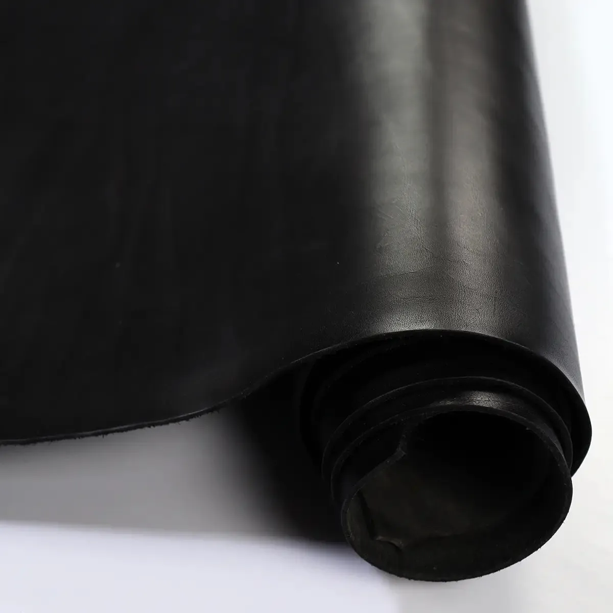 Black Luxe Strap Bridle Leather 5-6oz