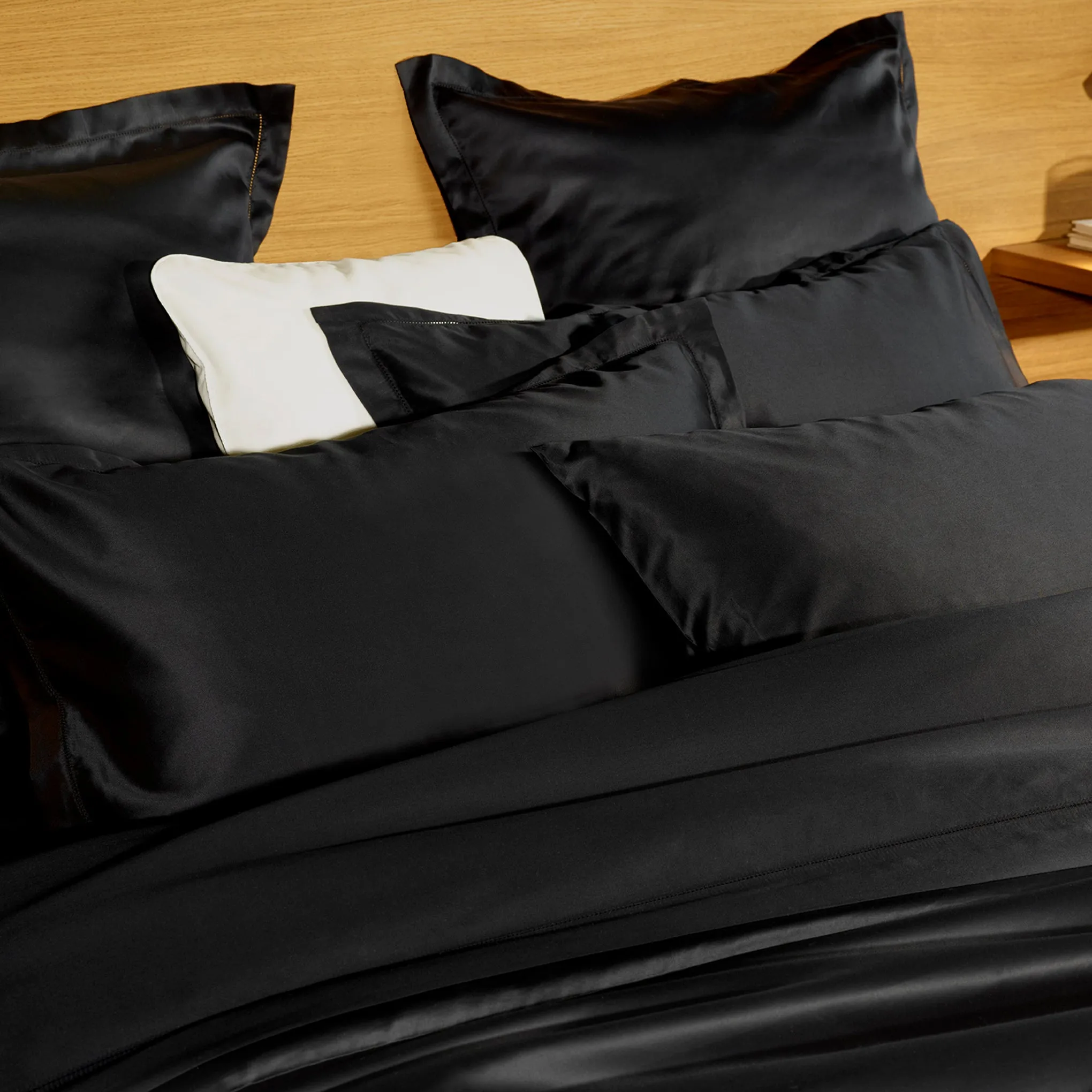 caviar boudoir