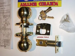 ENTRANCE DOOR LOCK WITH 3  KEYS -GOLD COLOUR- NEW IN BOX