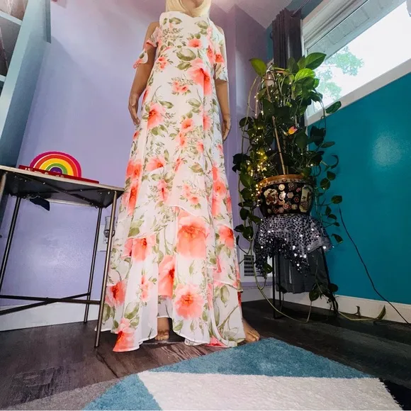 Floral Maxi ruffles dress Knoll