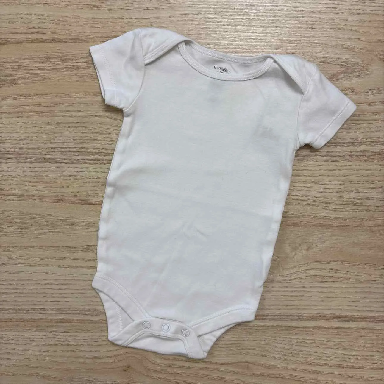 George ONESIE basic