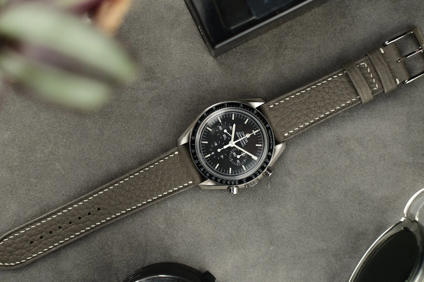 Grey Shrunken Calf Leather Strap