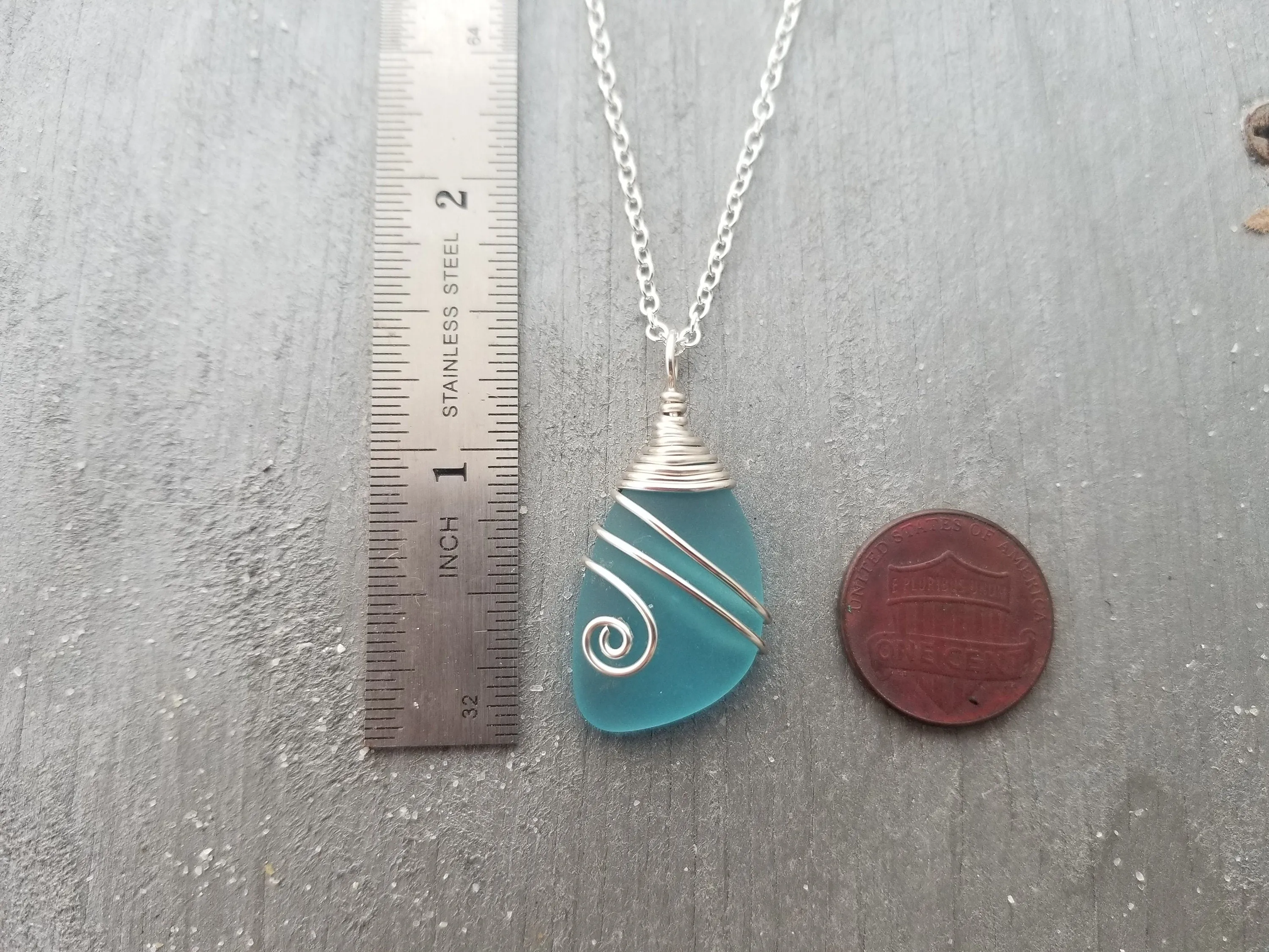 Hawaiian Jewelry Sea Glass Necklace, Top Wire Turquoise Necklace Blue Necklace, Sea Glass Jewelry Birthday Gift(December Birthstone Jewelry)