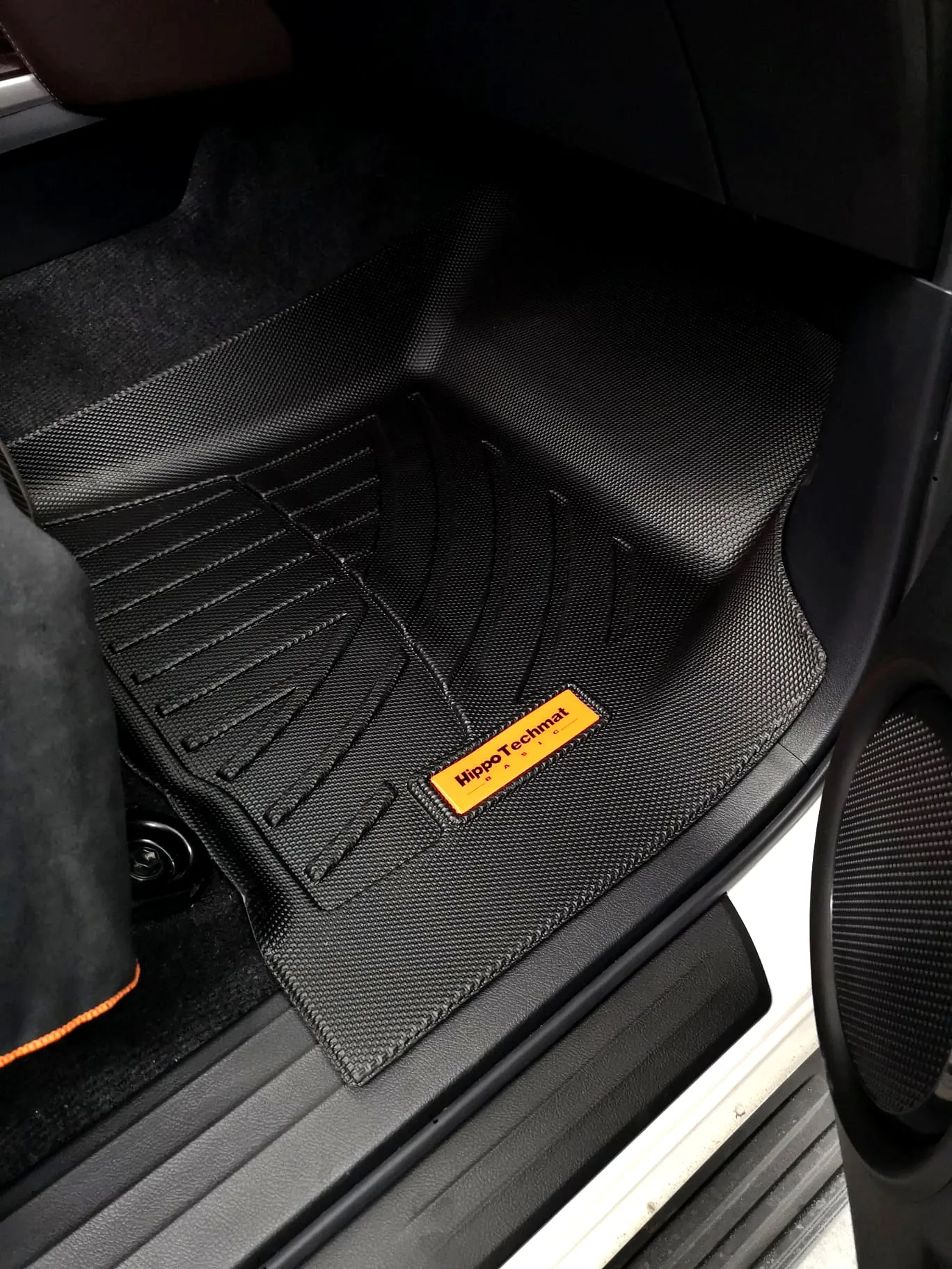 HIPPO TECHMAT BASIC All Weather Protection for Toyota Fortuner / Innova 2016-Up