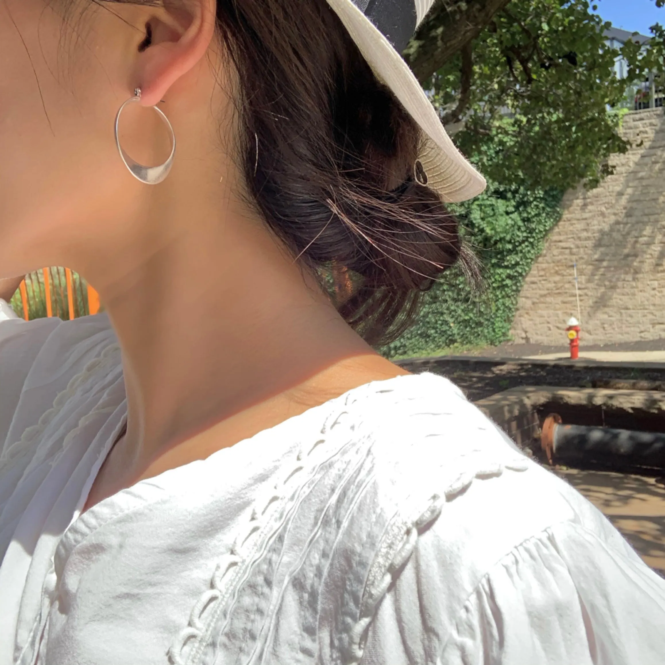 Hypoallergenic Simple Flat Twist Mid Size Retro Chunky Hoop Earrings