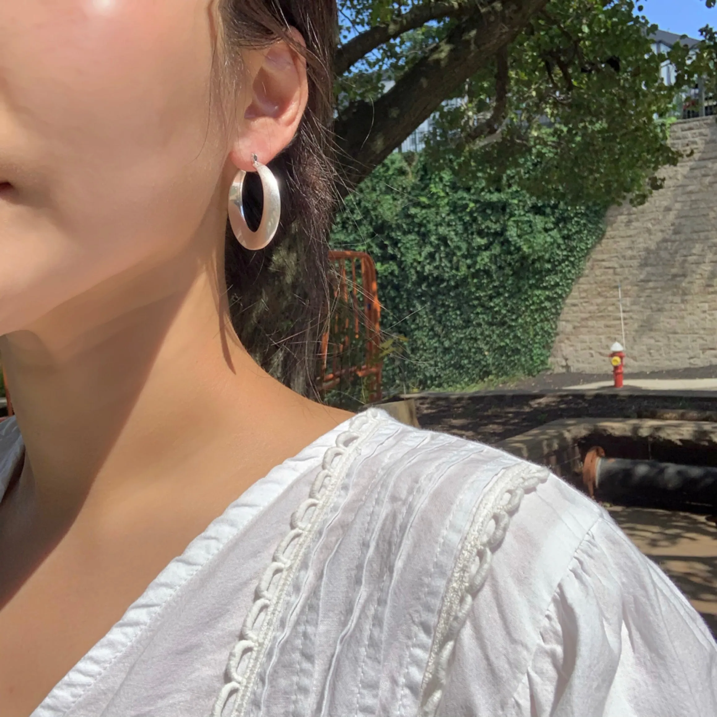 Hypoallergenic Simple Flat Twist Mid Size Retro Chunky Hoop Earrings