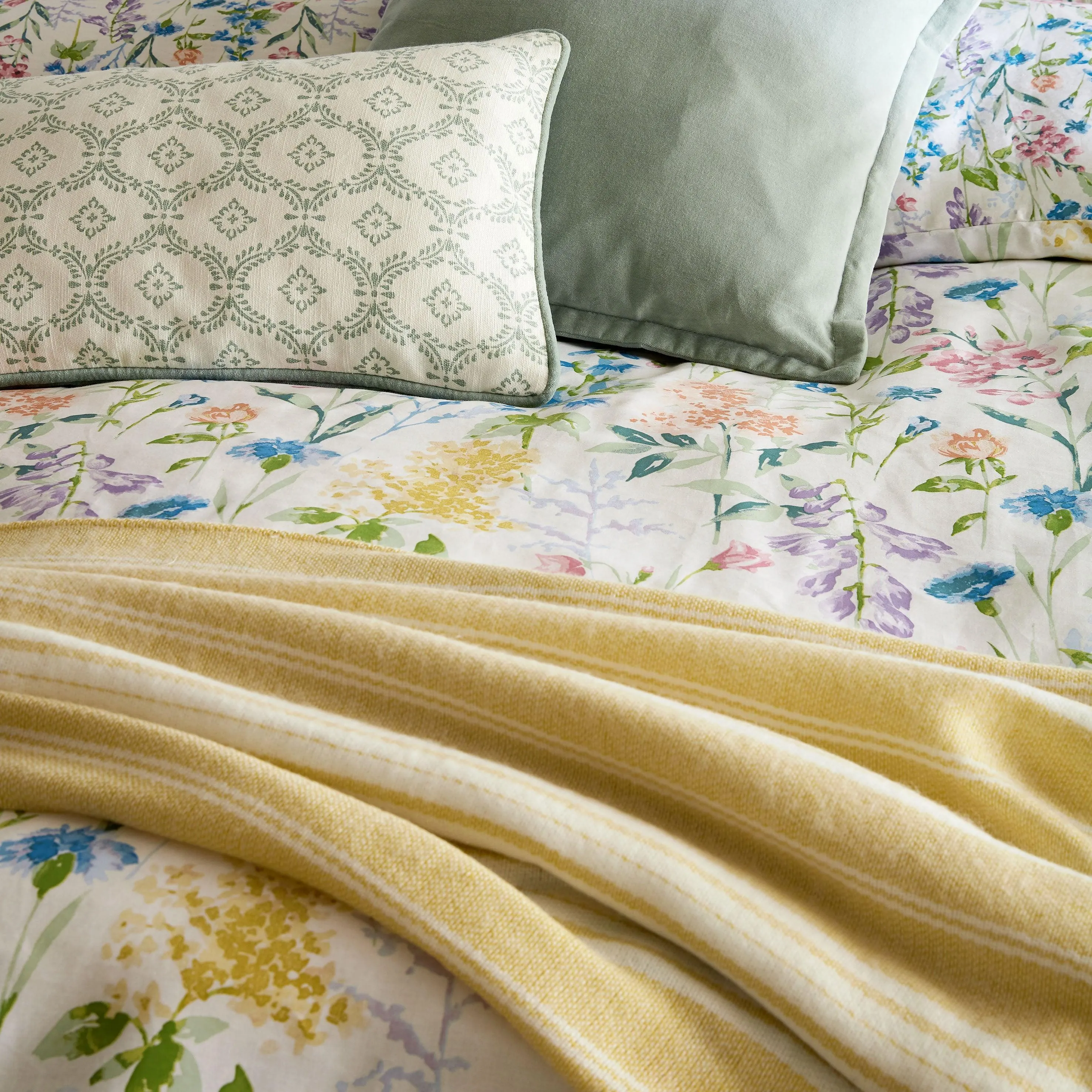 Laura Ashley Elston Garden Duvet Cover Set - Multi