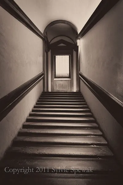 Long Stairwell Without Statue Framed - Glasgow, UK