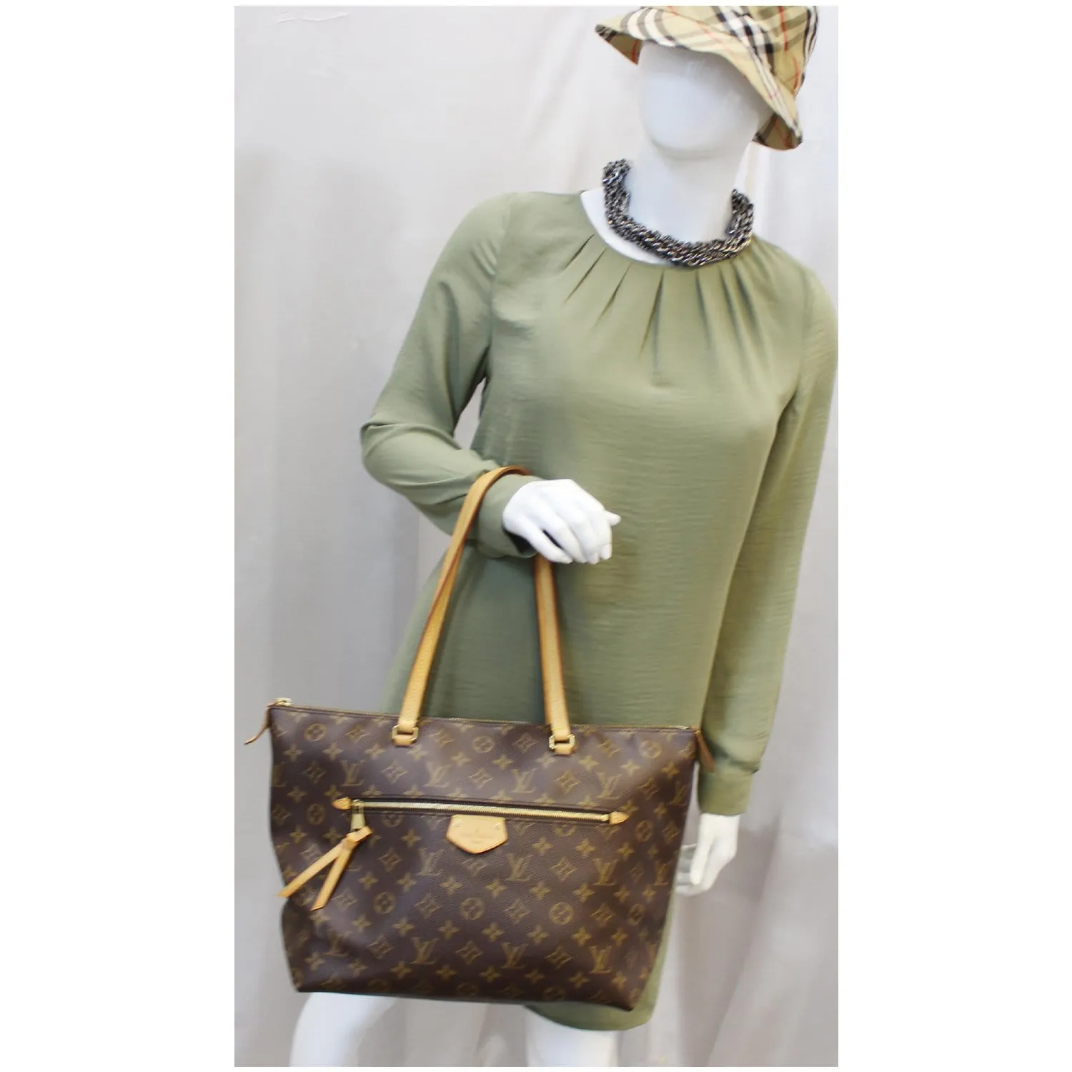 LOUIS VUITTON Iena MM Monogram Canvas Shoulder Bag Brown
