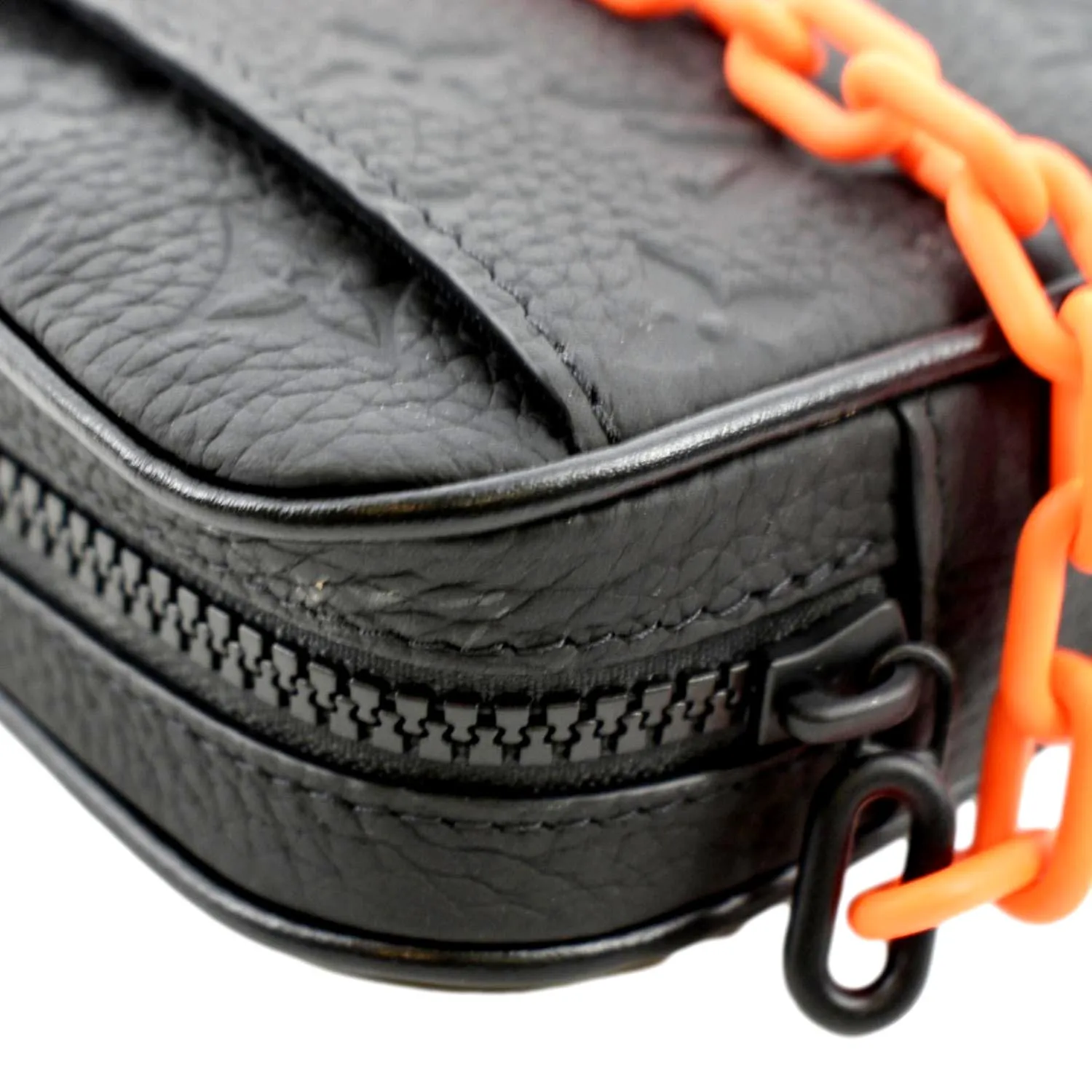 LOUIS VUITTON Volga Monogram Empreinte Chain Pochette Bum Bag Black
