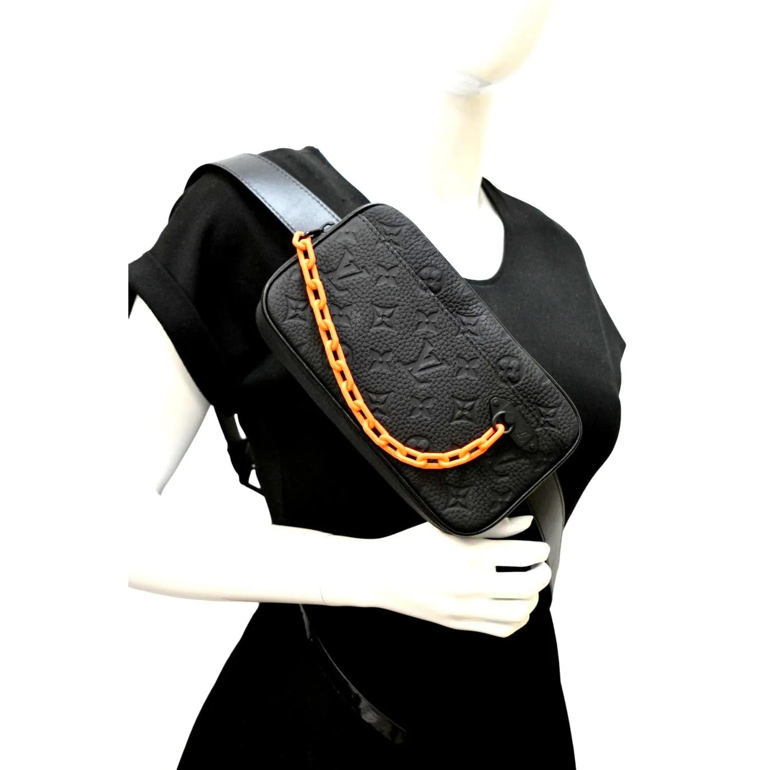 LOUIS VUITTON Volga Monogram Empreinte Chain Pochette Bum Bag Black