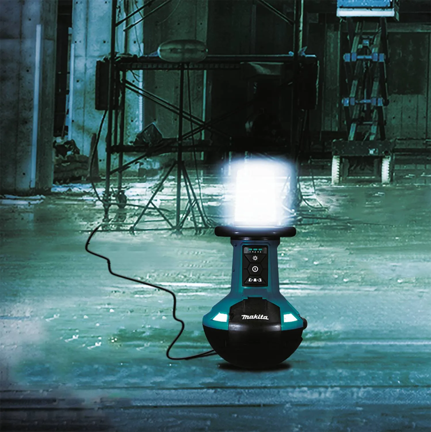 Makita DML810 18V LXT Self-Righting LED Work Light (Tool Only)