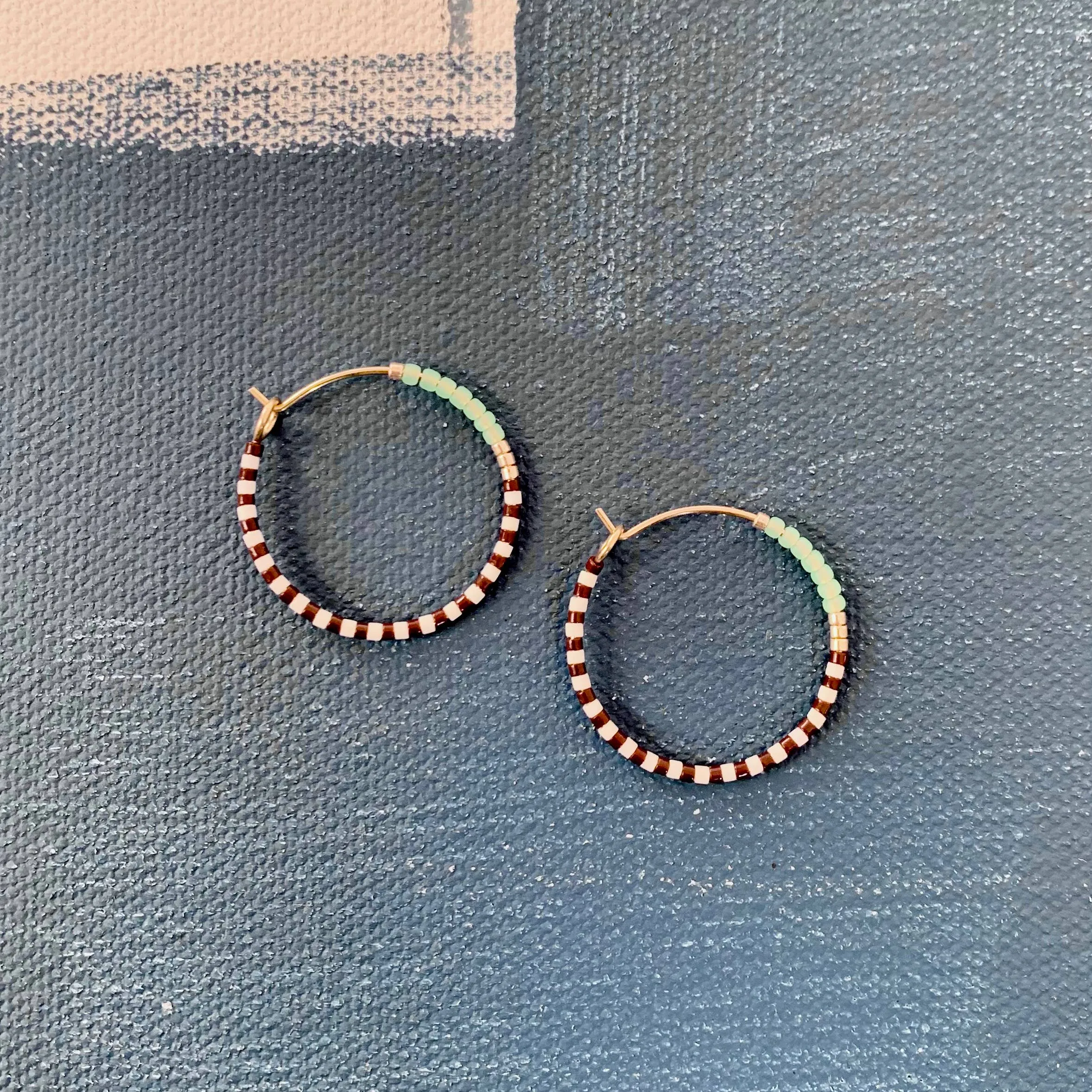 Midi Colorloop Earrings in Serrata