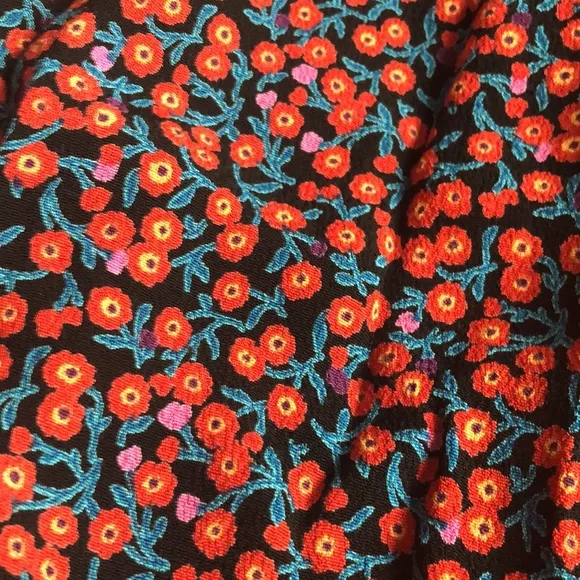 NEW Zara Floral Print Skirt with Vents