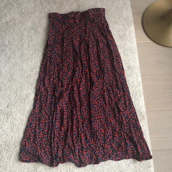 NEW Zara Floral Print Skirt with Vents