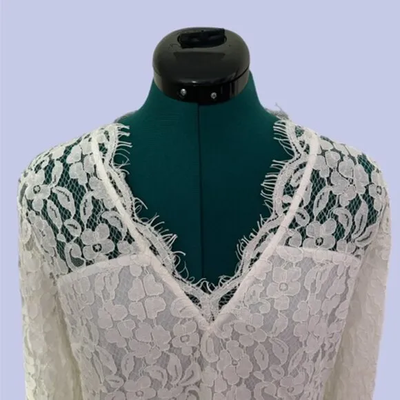 NWOT Endless Rose V-Neck Long Sleeve Lace Dress