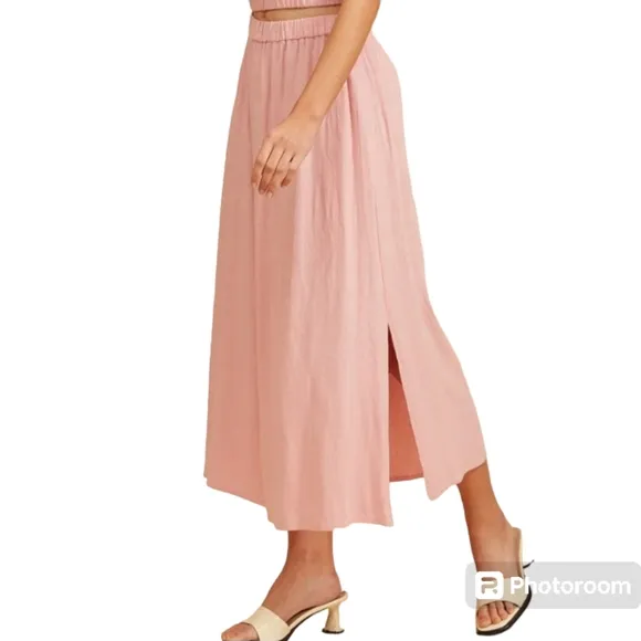 NWT Lucy Paris Vienna Size Large Powder Pink Crepe Side Split Pull-on Maxi Skirt