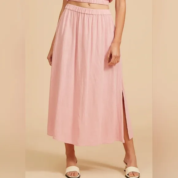 NWT Lucy Paris Vienna Size Large Powder Pink Crepe Side Split Pull-on Maxi Skirt