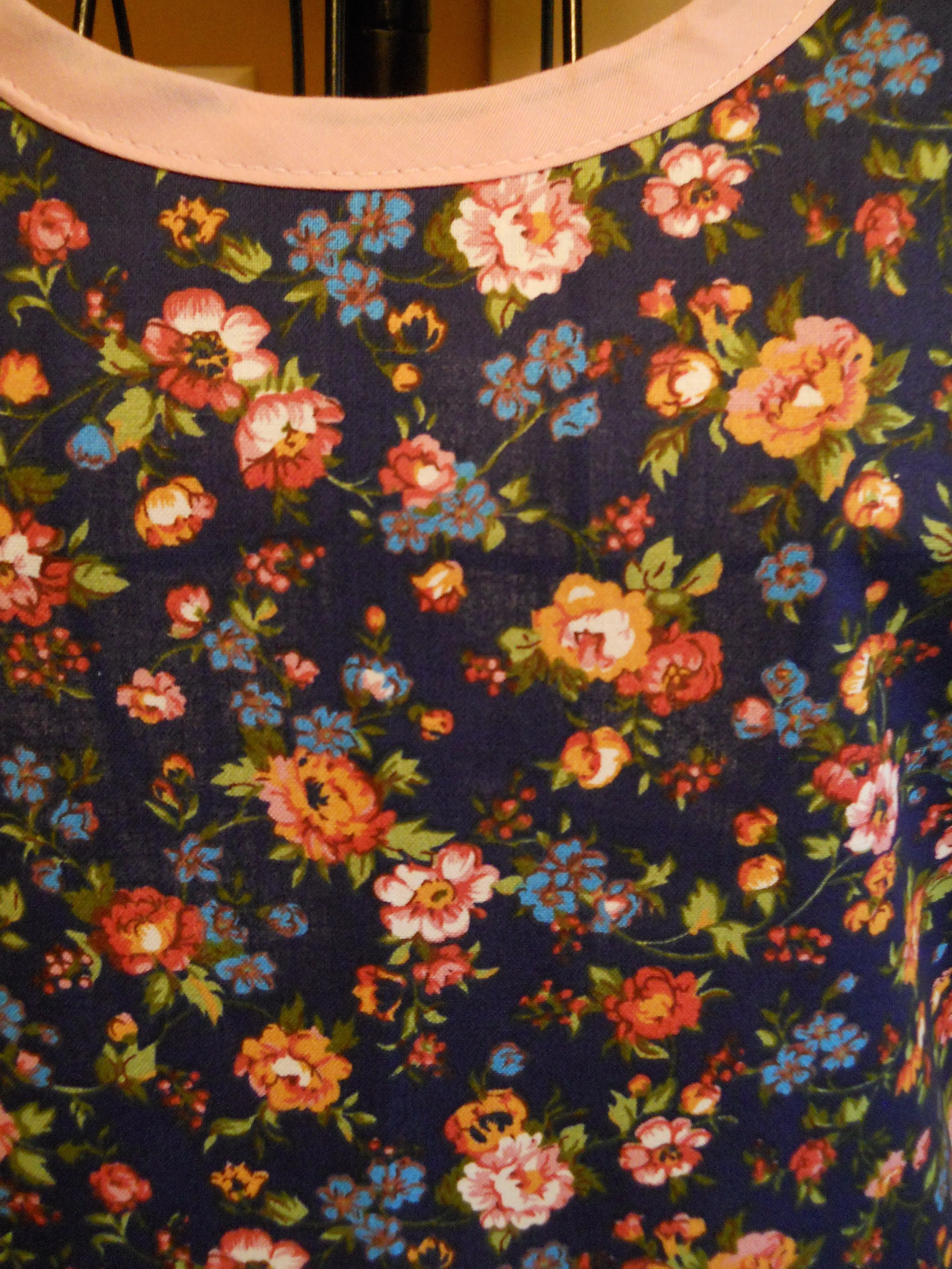 Old Fashioned Grandma Style Navy and Pink Calico Floral Apron in Medium