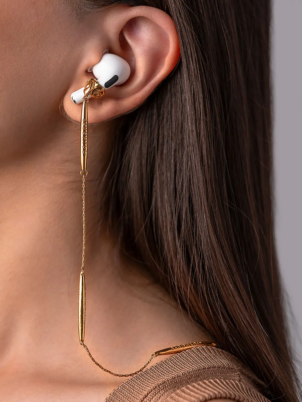 Outhouse   -   Le Lien La Lien Monogram Lanyand in Gold