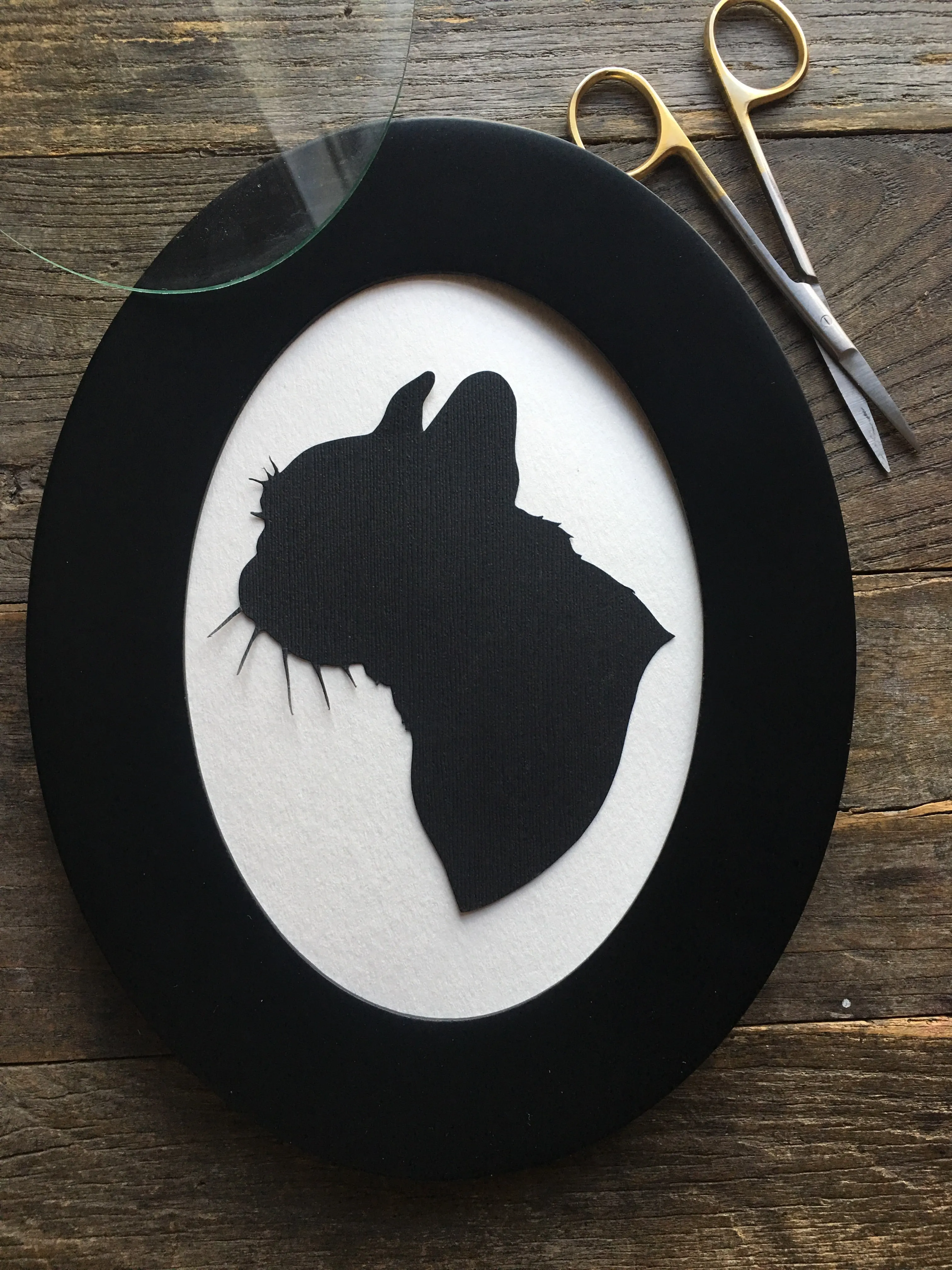 Oval Framed Custom Pet Portrait - Custom Pet Gift