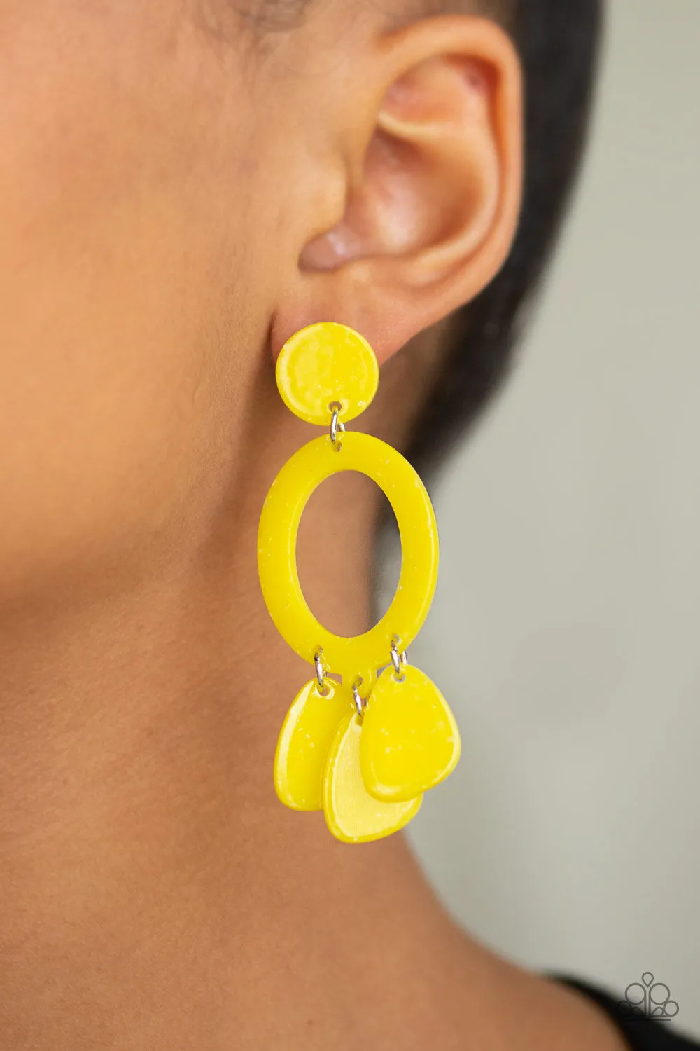 Paparazzi - Sparkling Shores - Yellow Earrings