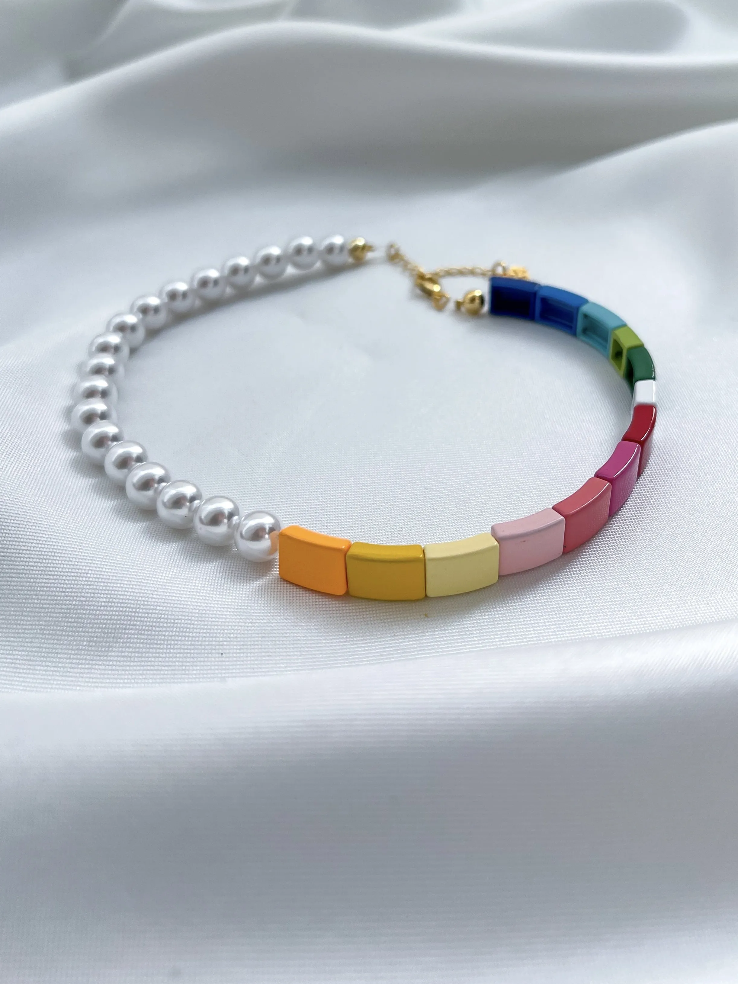 Pearl Rainbow Choker