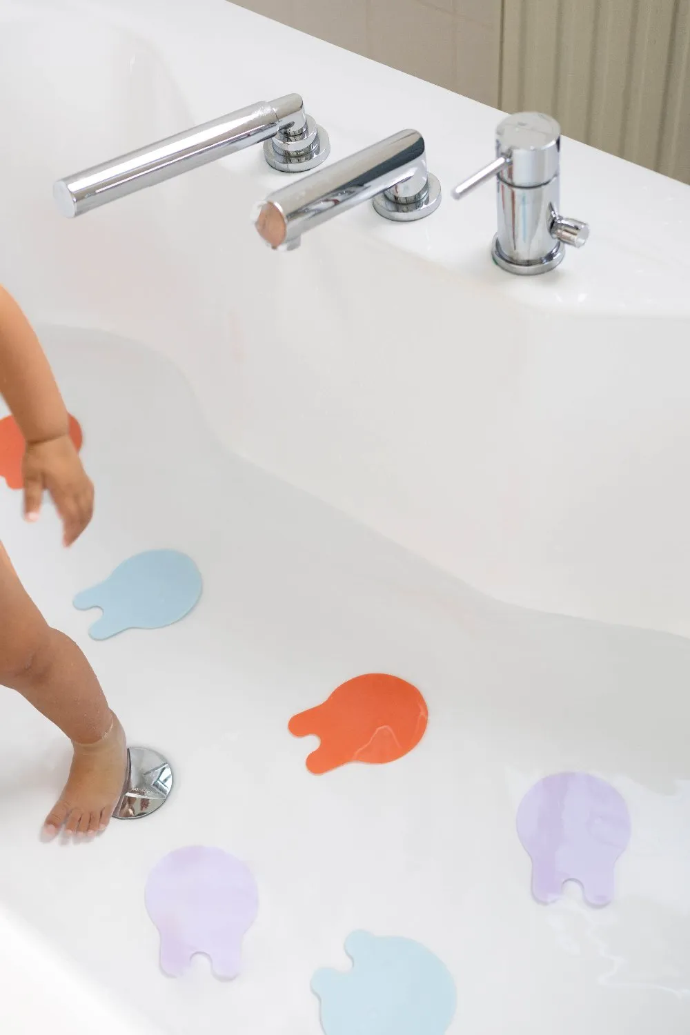 Quut Grippi Jellyfish Bath Safety Grips - Coral Blue