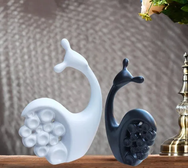 Simple Modern Ceramic Figurines Home Decoration