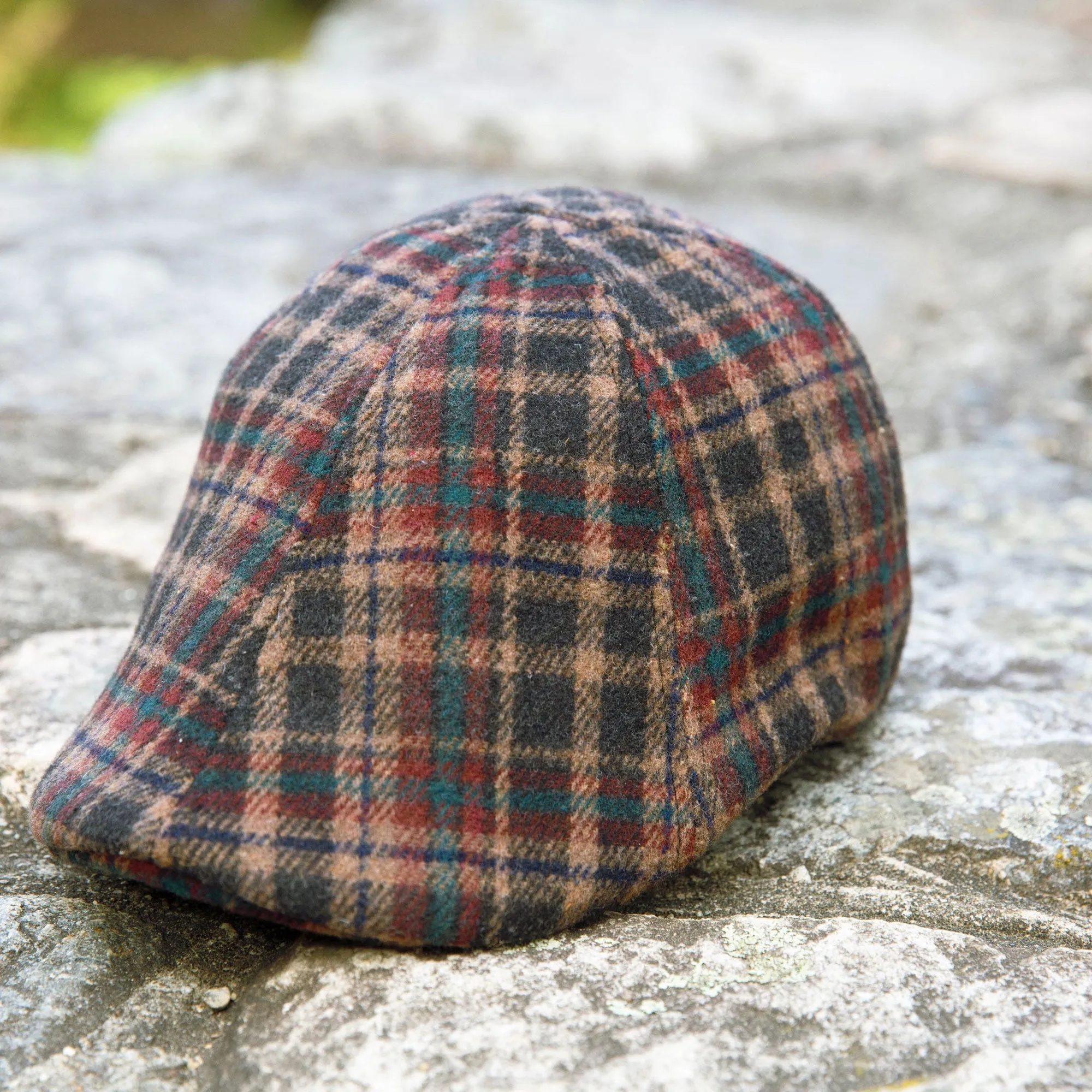 The Underdog Boston Scally Cap - Resilient Red Plaid