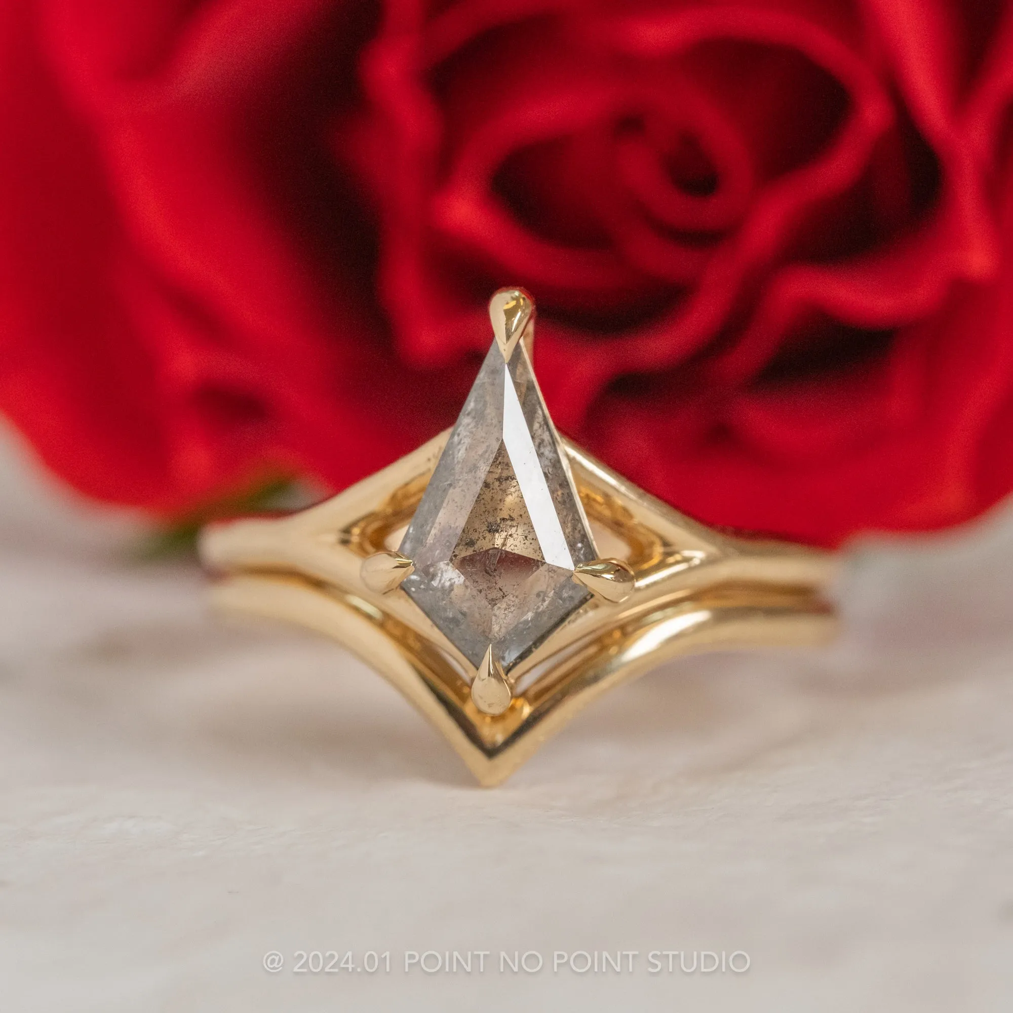 Vivian Wedding Band, 14k Yellow Gold