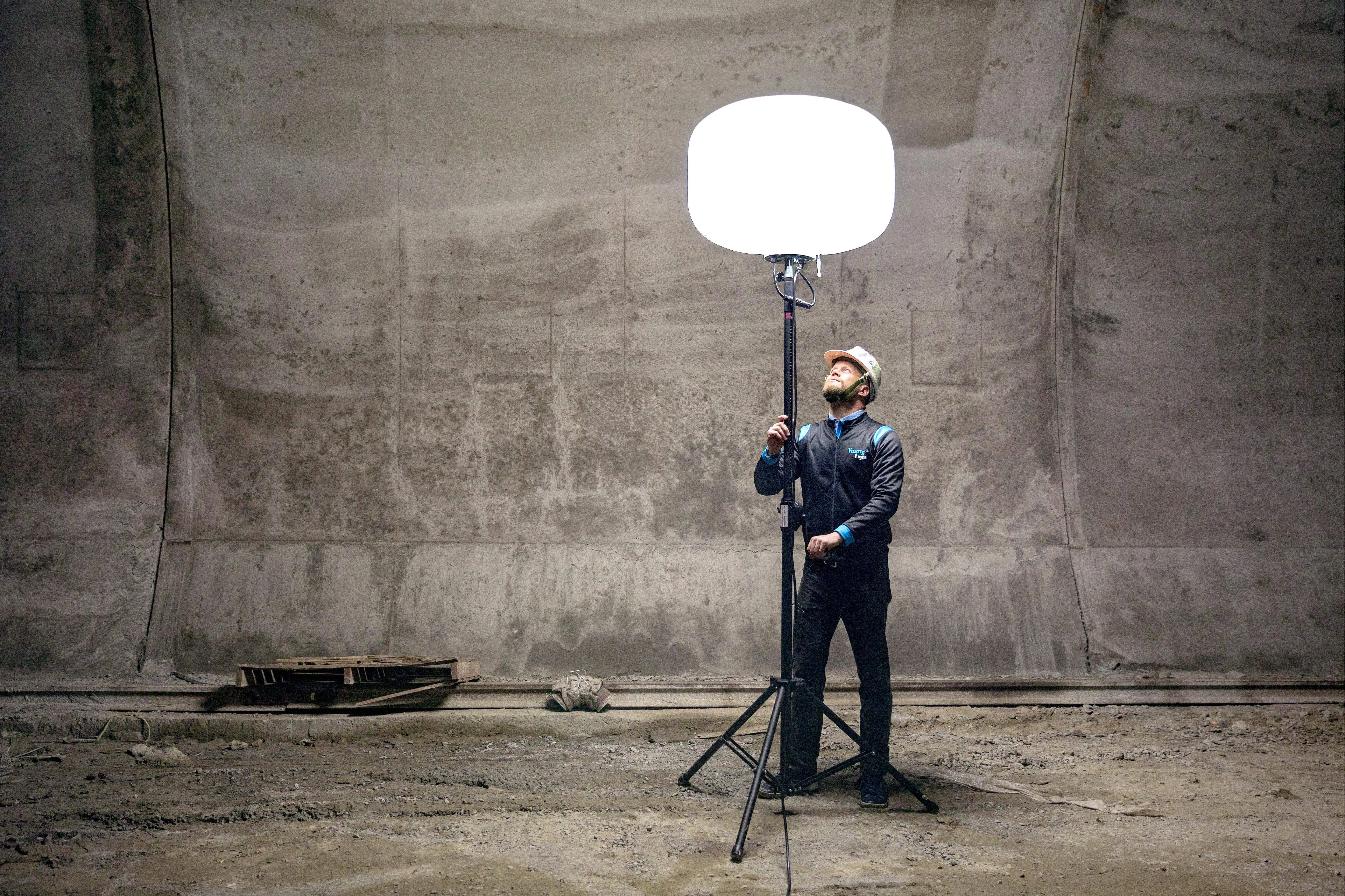 YUANG 100W MINI LED Balloon Light Tower